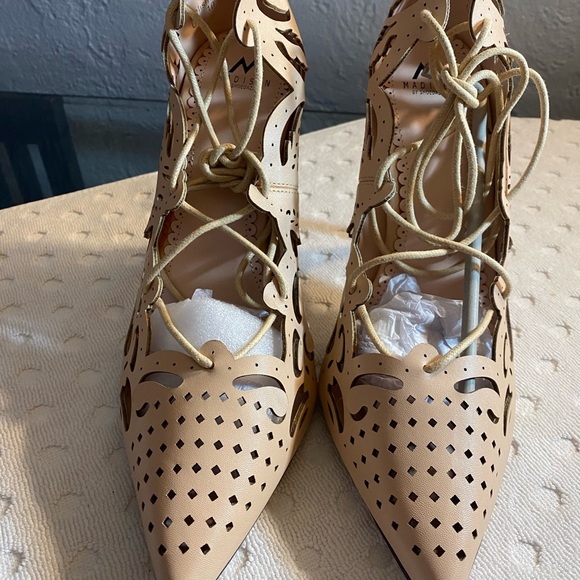 NWOT MADISON Blush Colored Laser Cut Stiletto Heels - Picture 2 of 16